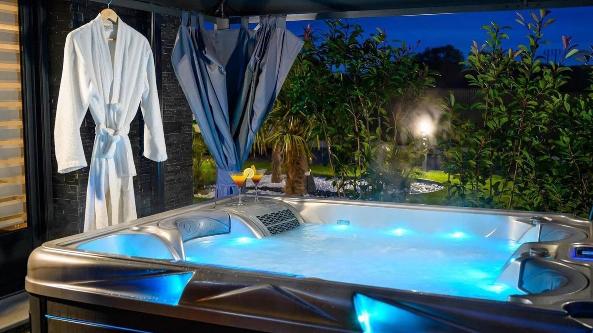 Moyvillers House | Romantic Night with Jacuzzi
