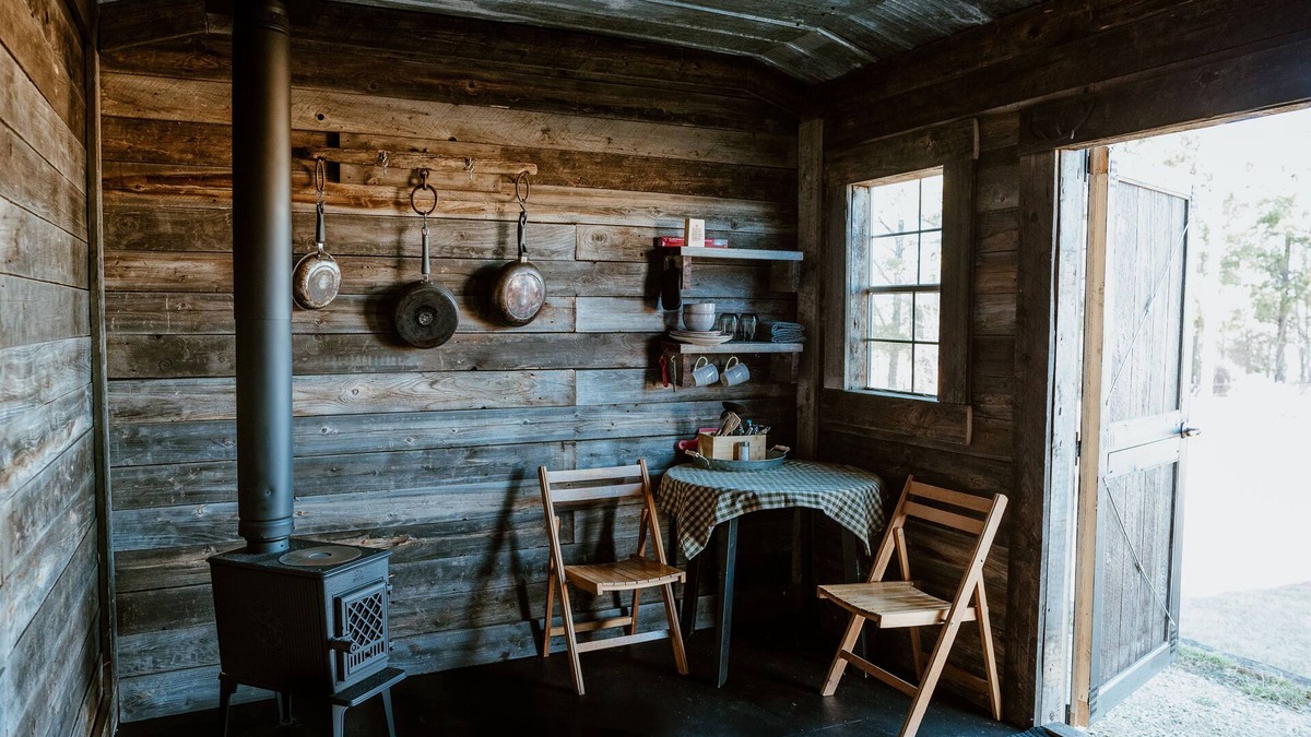 Parkland County Cabin | Romantic OFF GRID Micro Cabin for 2 with a cozy wood stove.