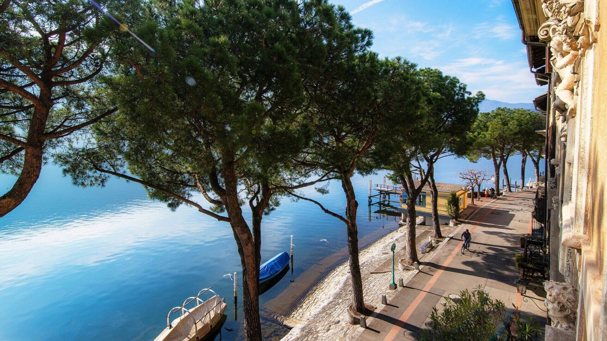 Morcote Apartment | Romantic one-bedroom apartment with lake view in Morcote (Papavero)