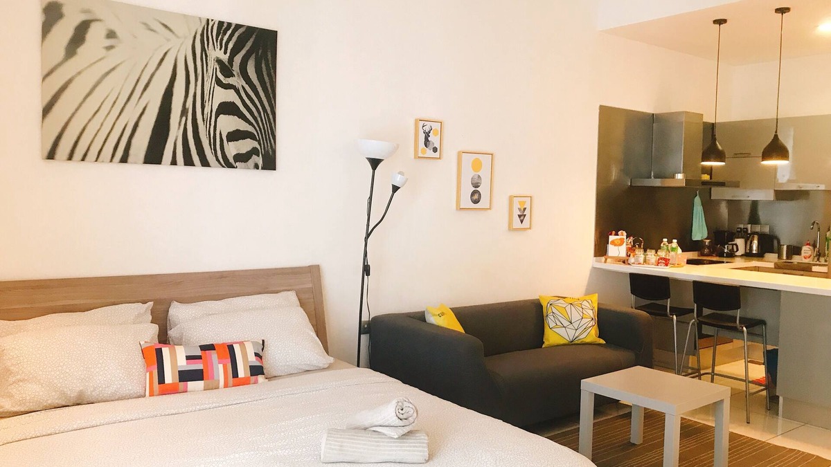 Kampung Pandan Dalam Apartment | Romantic Pool Balcony Studio @ Embassy Row KLCC by 7kgTravellerHome