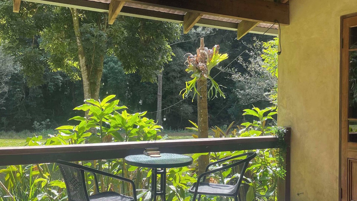 Currumbin Valley Cabin | Romantic Rainforest Rockpool Cabin in beautiful Currumbin Valley