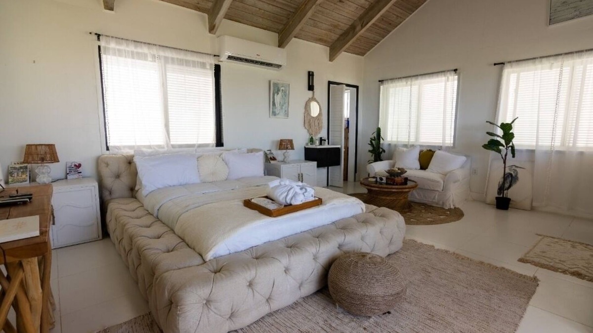 Tibbett's Turn Villa | Romantic sea view 😍 villa/with outdoor tub & shower