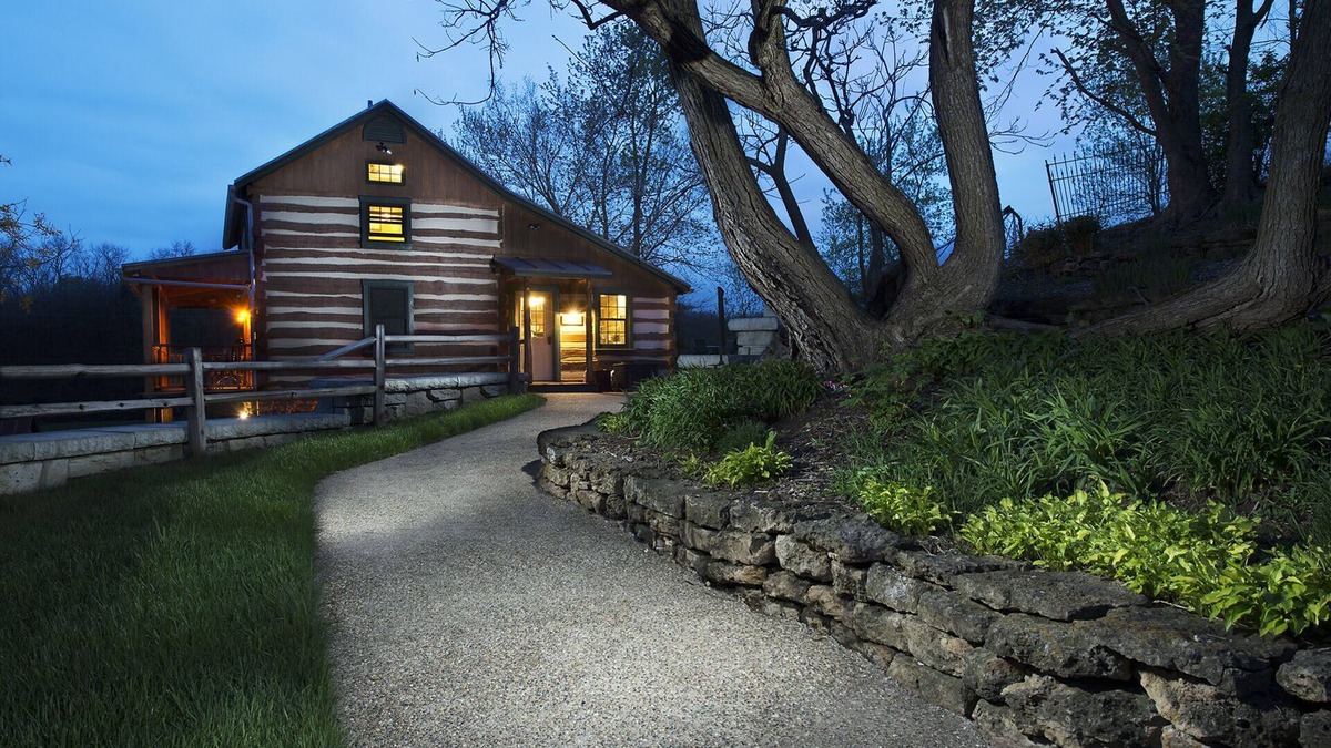 Elizabeth Cabin | Romantic, Secluded, Private, Rustic Cottages