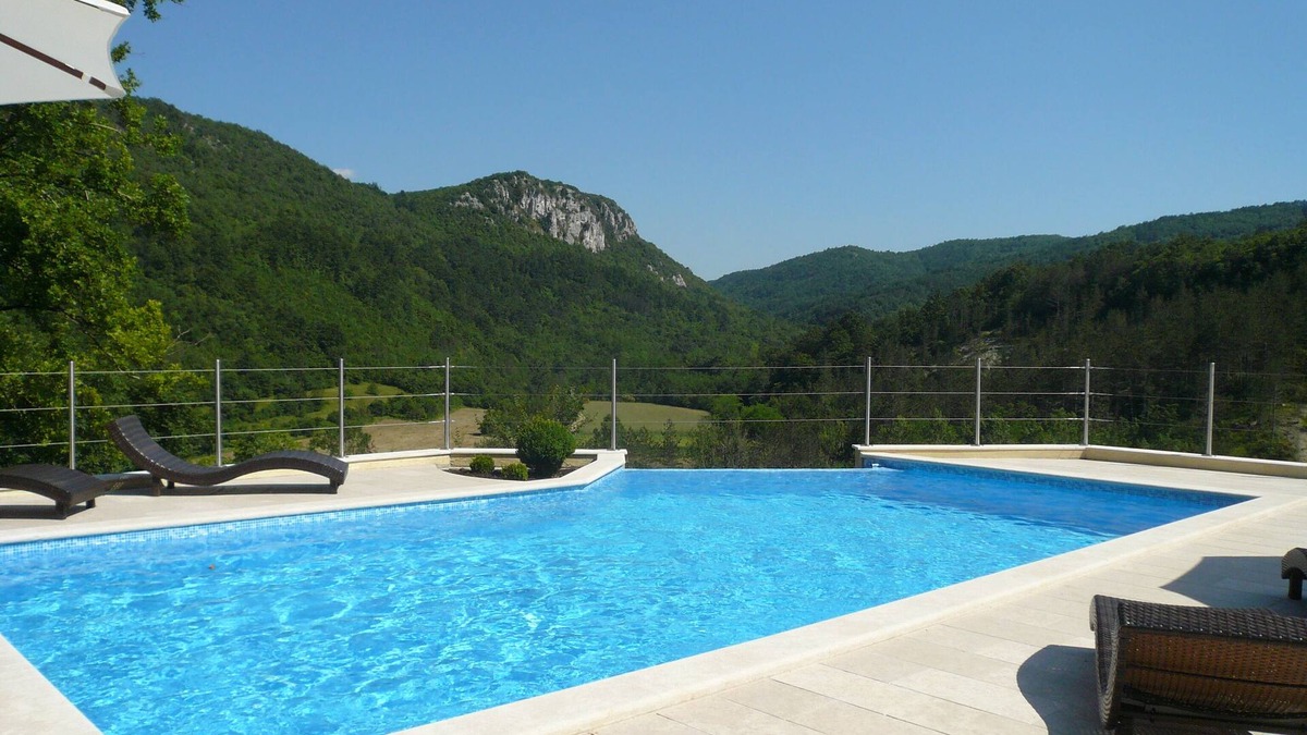 Buzet Villa | Romantic-serene villa - heated swimming pool and superb view of the valley