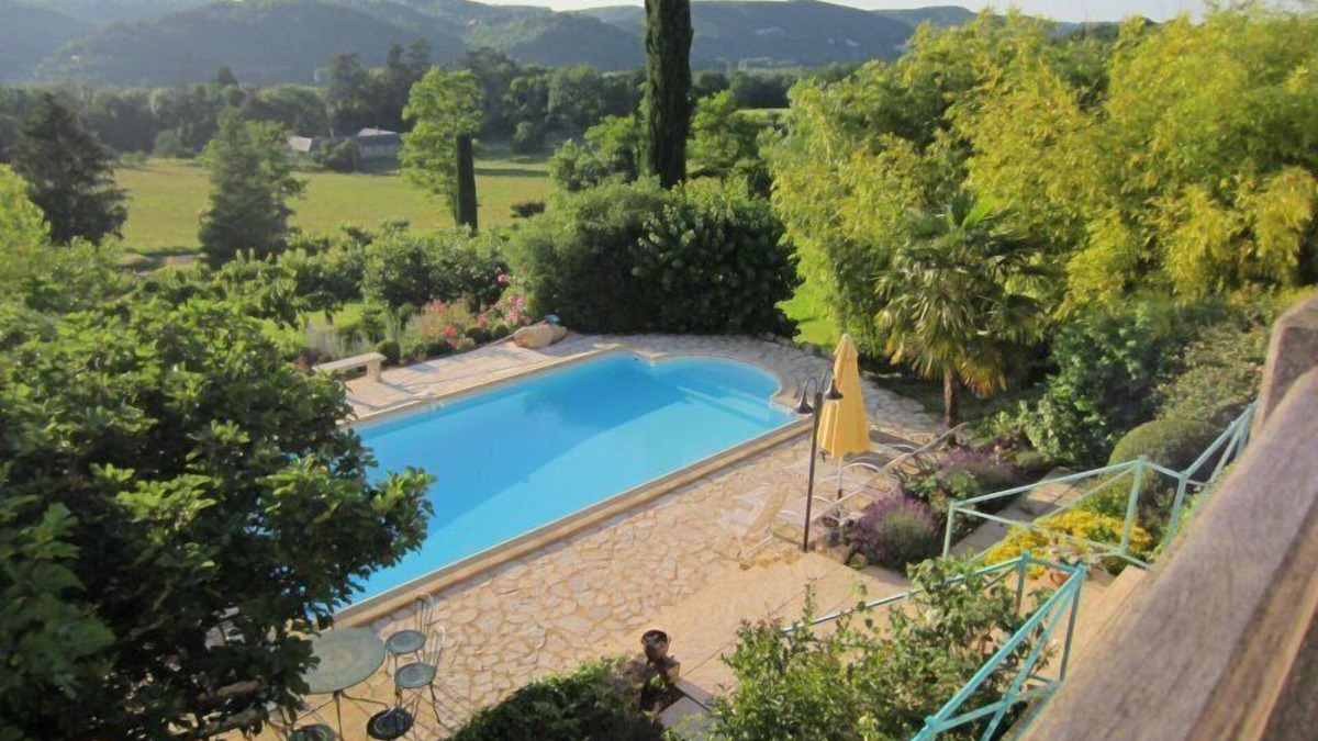 Marnac Cottage | Romantic stone house with private pool, mature garden and panoramic views