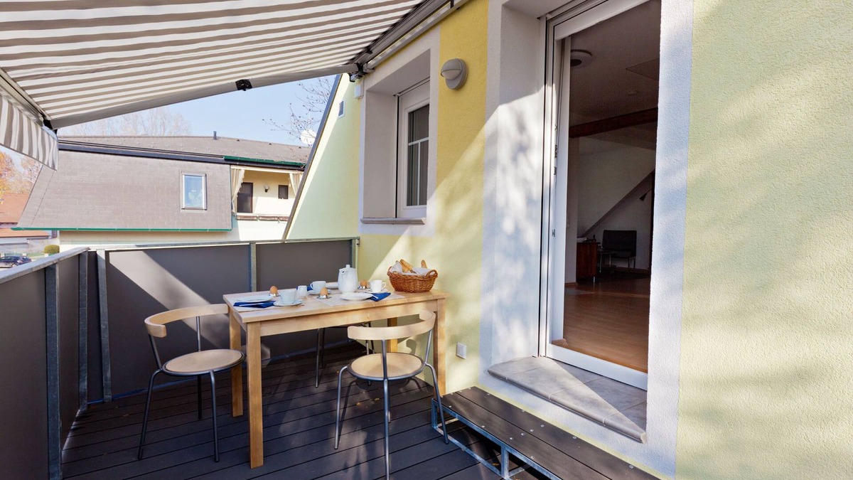 Monchhof Apartment | Romantic studio apartment with roof terrace