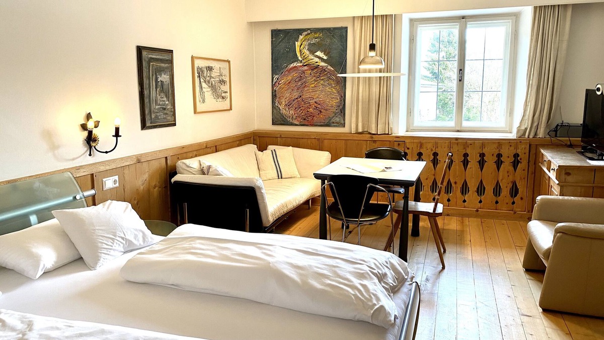 Telfes im Stubai Apartment | Romantic studio with garden, SWIMMING POOL, mountain railways for free