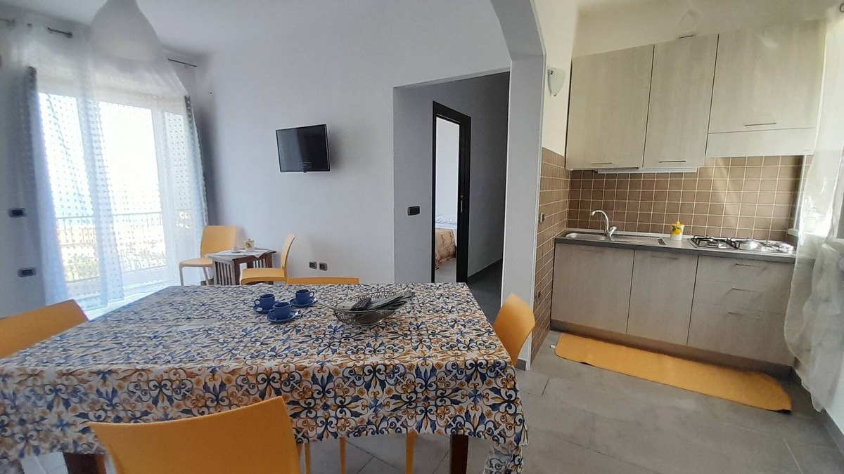 San Lucido Apartment | Romantic Sunsets with Panoramic Views