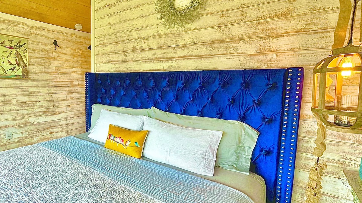 Dripping Springs Cottage | Romantic Treehouse Studio Suite overlooking the Texas Hill Country