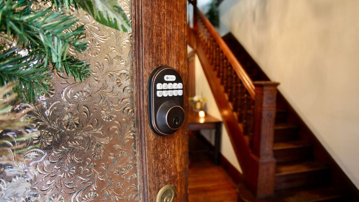 Chillicothe House | Romantic Victorian steps from Downtown Chillicothe