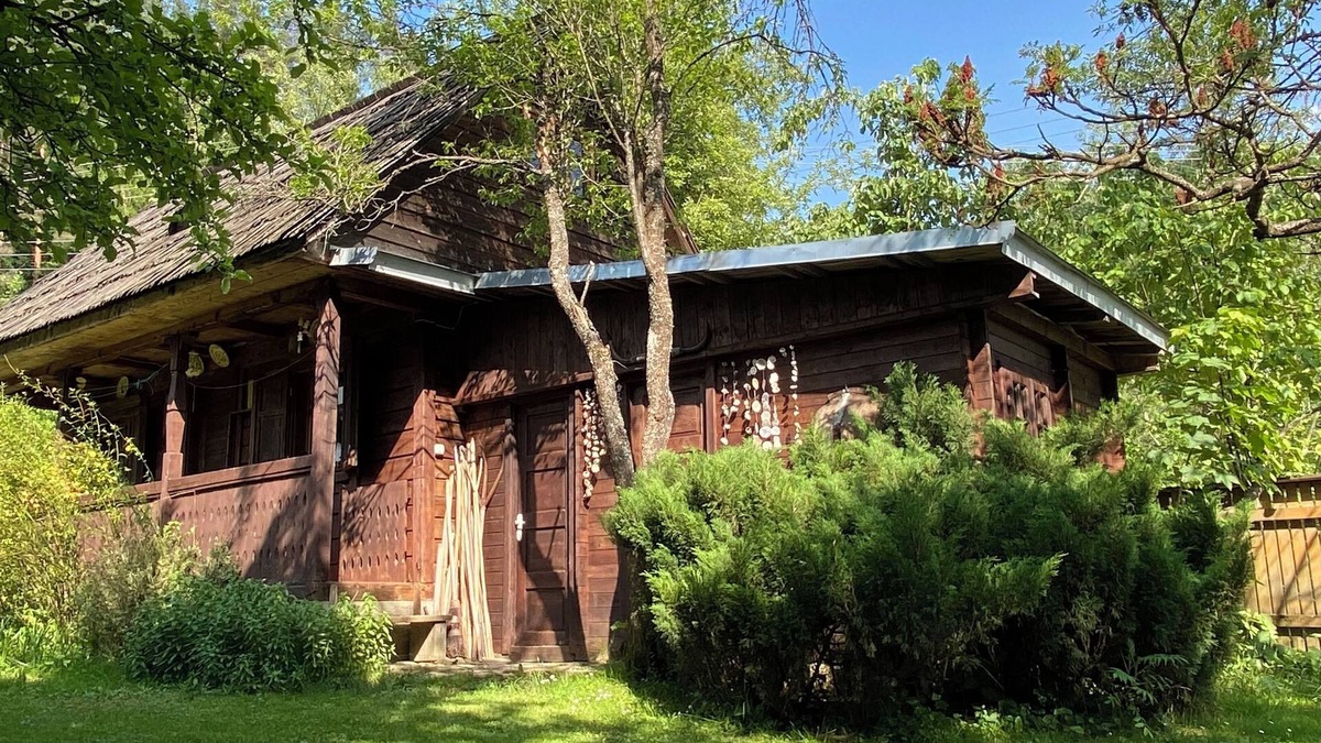 Viseu de Sus House | Romantic wooden house in the midst of a magnificent cultural landscape in the Maramures