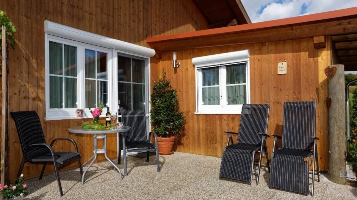 Thurmansbang Apartment | Romantisches Ferienhaus mit Terrasse für den Urlaub zu zweit!