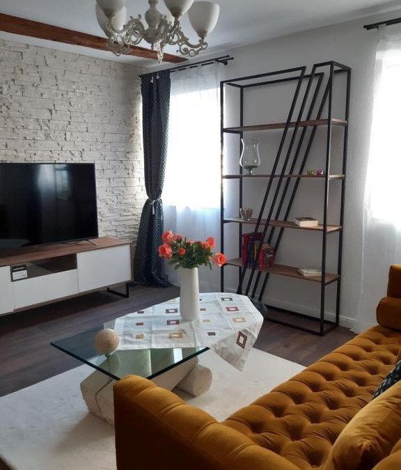 Rheineck Apartment | Rome Apartment