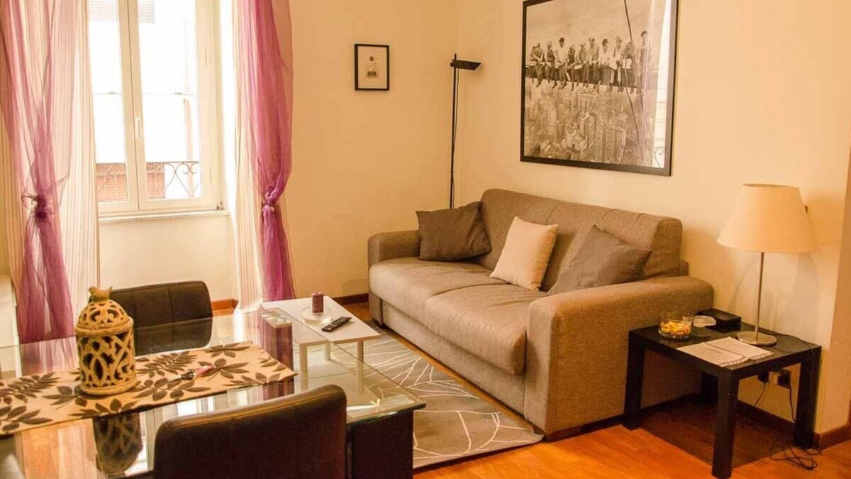 Rione II Trevi Apartment | Rome, the heart of the story