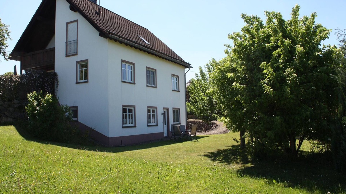 Giesdorf Apartment | Rommersheim Forest Retreat