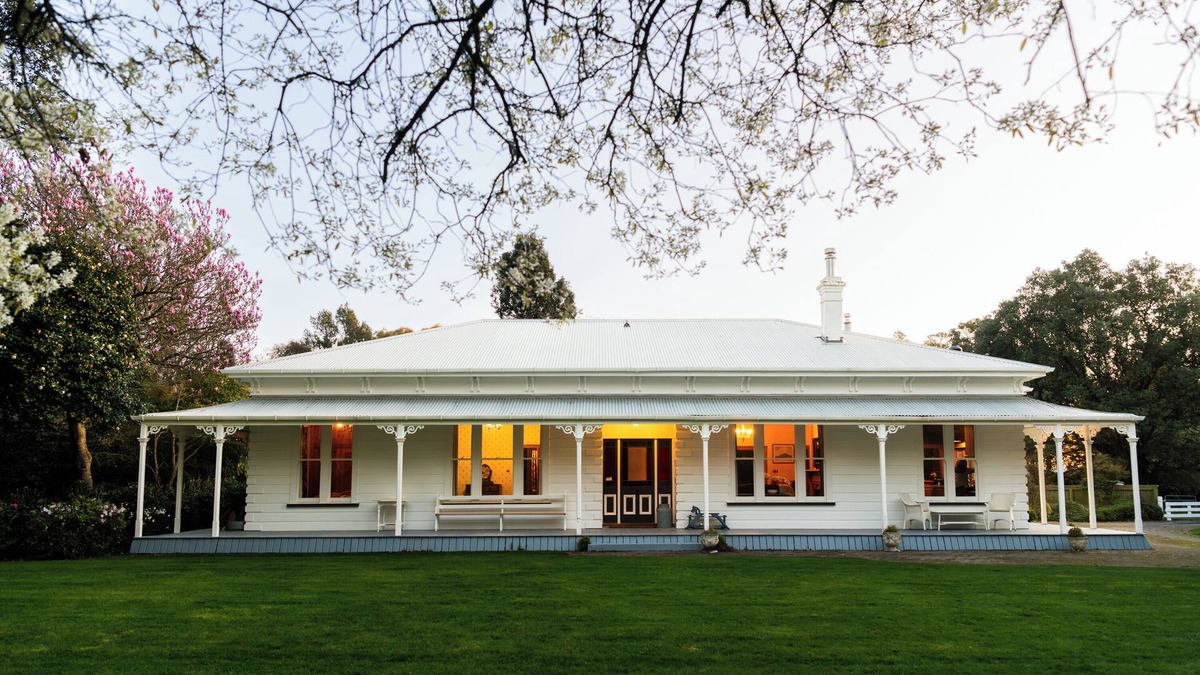 Kiwitea House | Romney Lane Homestead - A rural retreat, best enjoyed with friends & family.