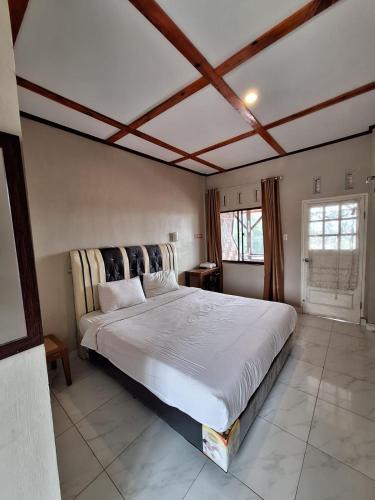 Berastagi House | RON'S Guest House Berastagi