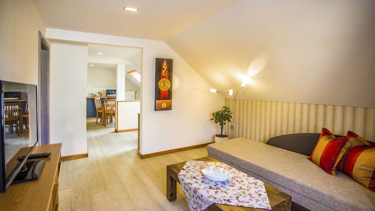 Remchingen Apartment | Roof apartment 4 with sophisticated equipment between Pforzheim and Karlsruhe