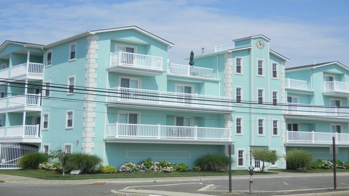 Seaside Heights Condo | Roof top pool & game room, 2 blocks to beach, 2/bedrooms, beach passes included