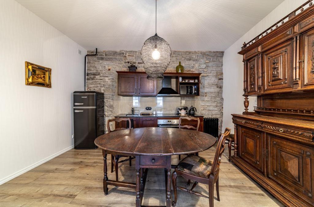 Old Town Apartment | Roofs of the Old Tallinn Guest House