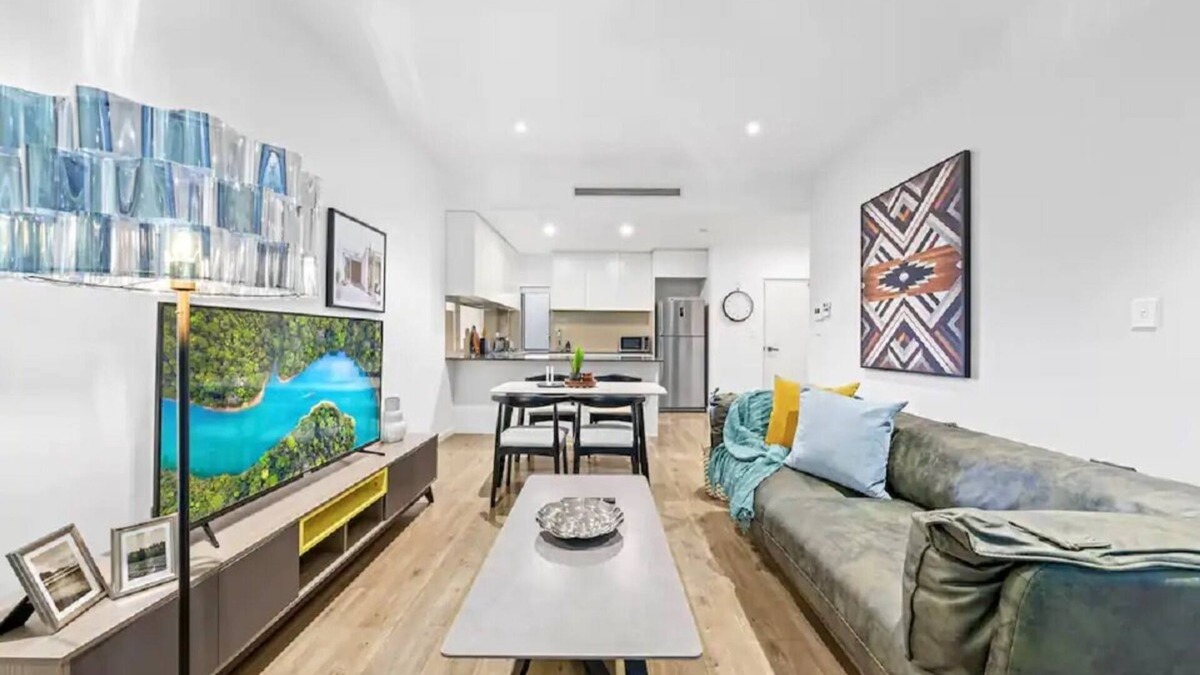 Newtown Apartment | Rooftop 2 Bed Apt With Terrace at Newtown | MHS