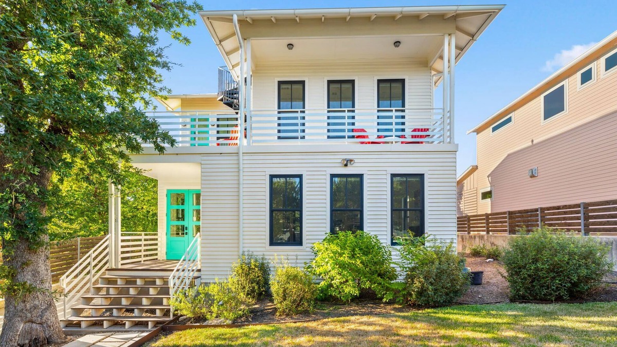 Foster Heights House | Rooftop Deck | 5 mins to downtown