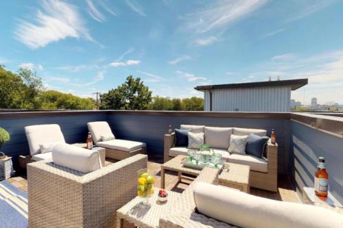 Cleveland Park House | Rooftop Deck with City View Modern Charming