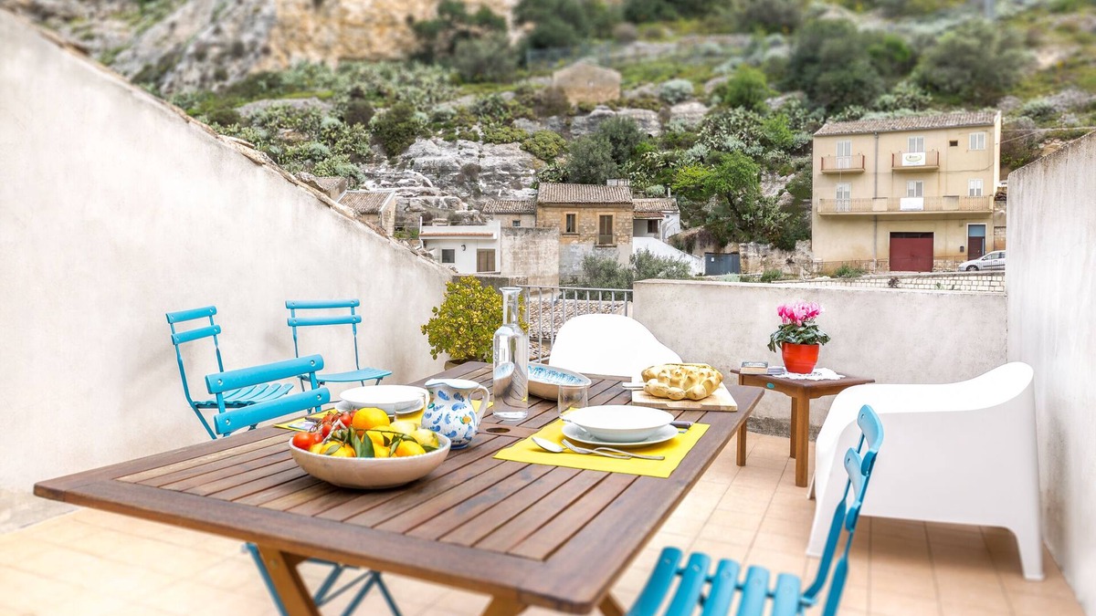 Scicli House | Rooftop house in the center, 2/4 guests, free illimited WIFI, free parking