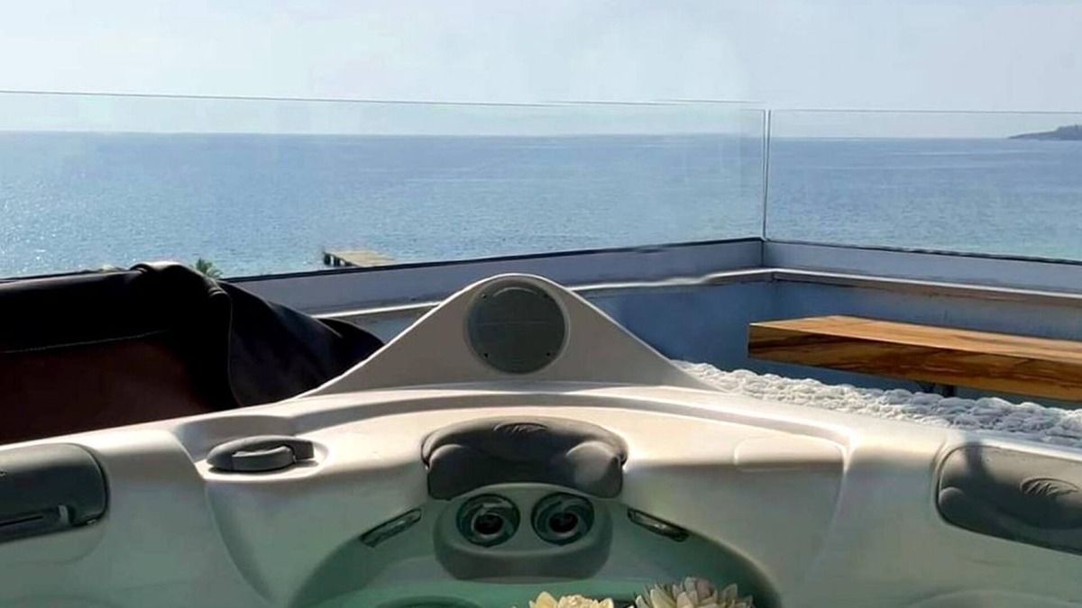 Nees Pagases House | Rooftop Loft with Hydromassage
