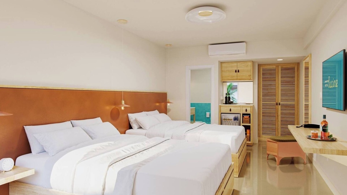 San Jacinto Hotel | Rooftop Lounge, Balcony & 2 Queens | Near Beach, Dining & Pier
