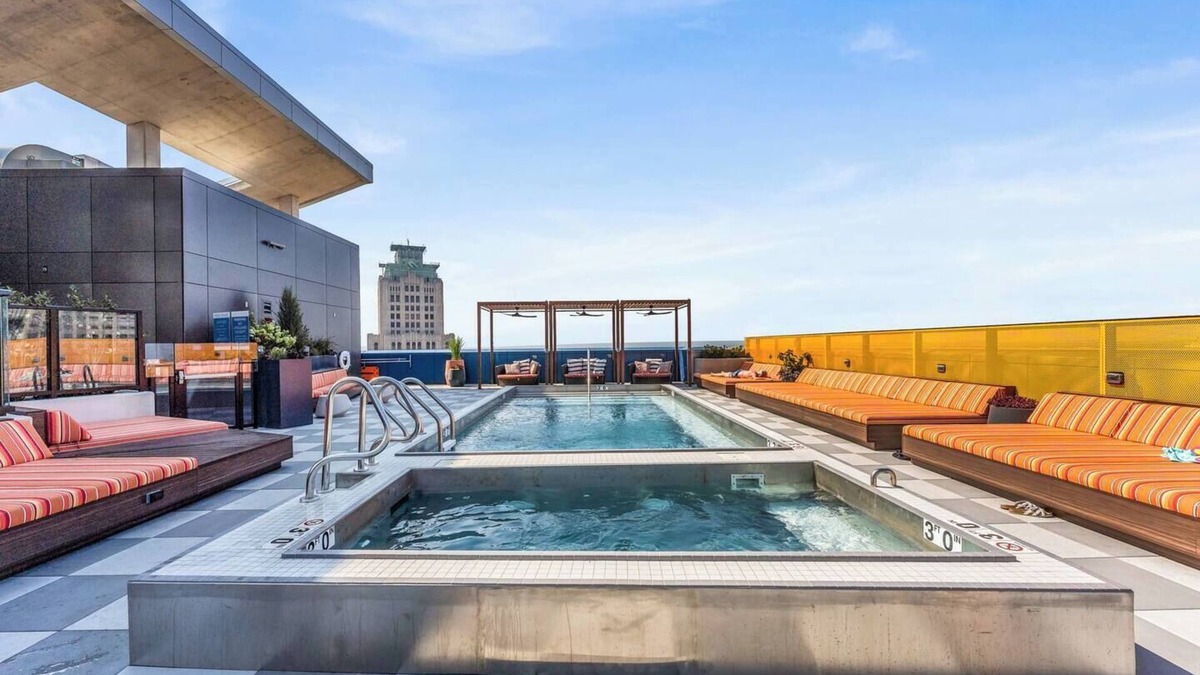 Gateway District Apartment | Rooftop Pool & Hot Tub, Prime Downtown CLE 1BR + Skyline Views of the 216