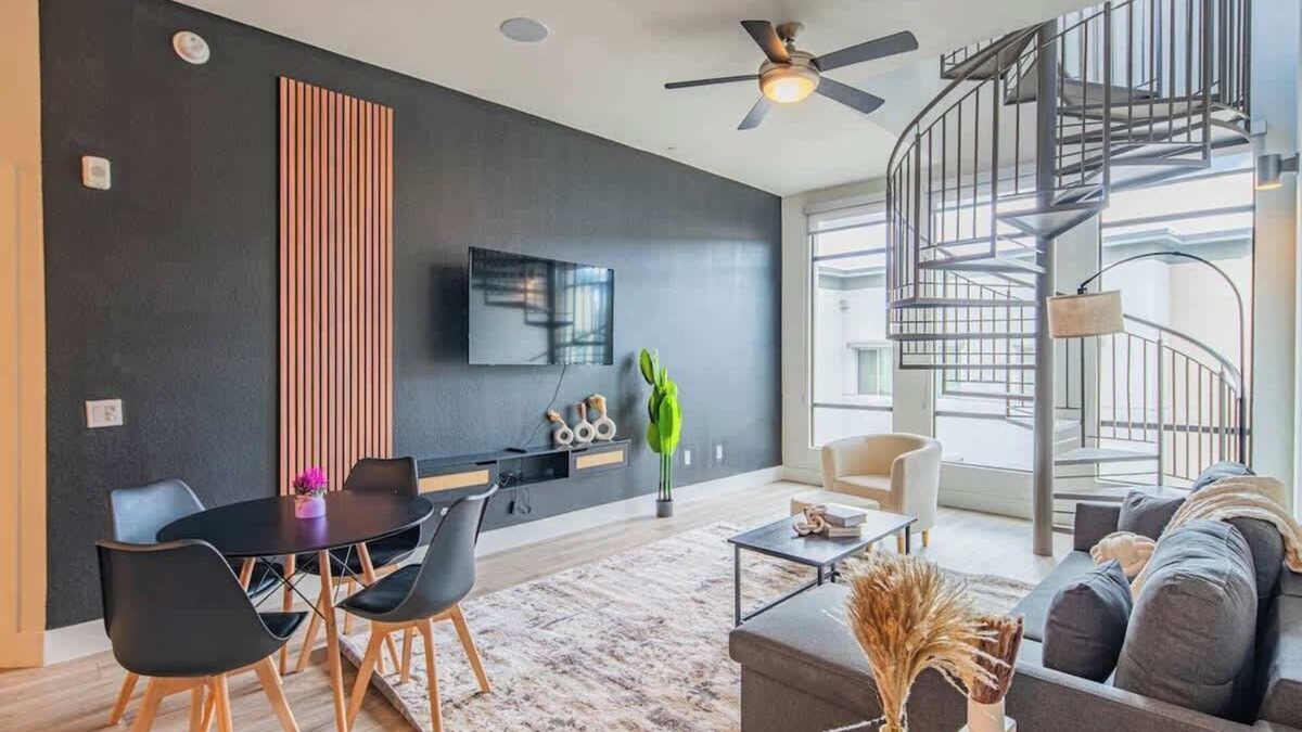 North Scottsdale Apartment | Rooftop Retreat | TPC Golf, Pool, Gym, Kierland