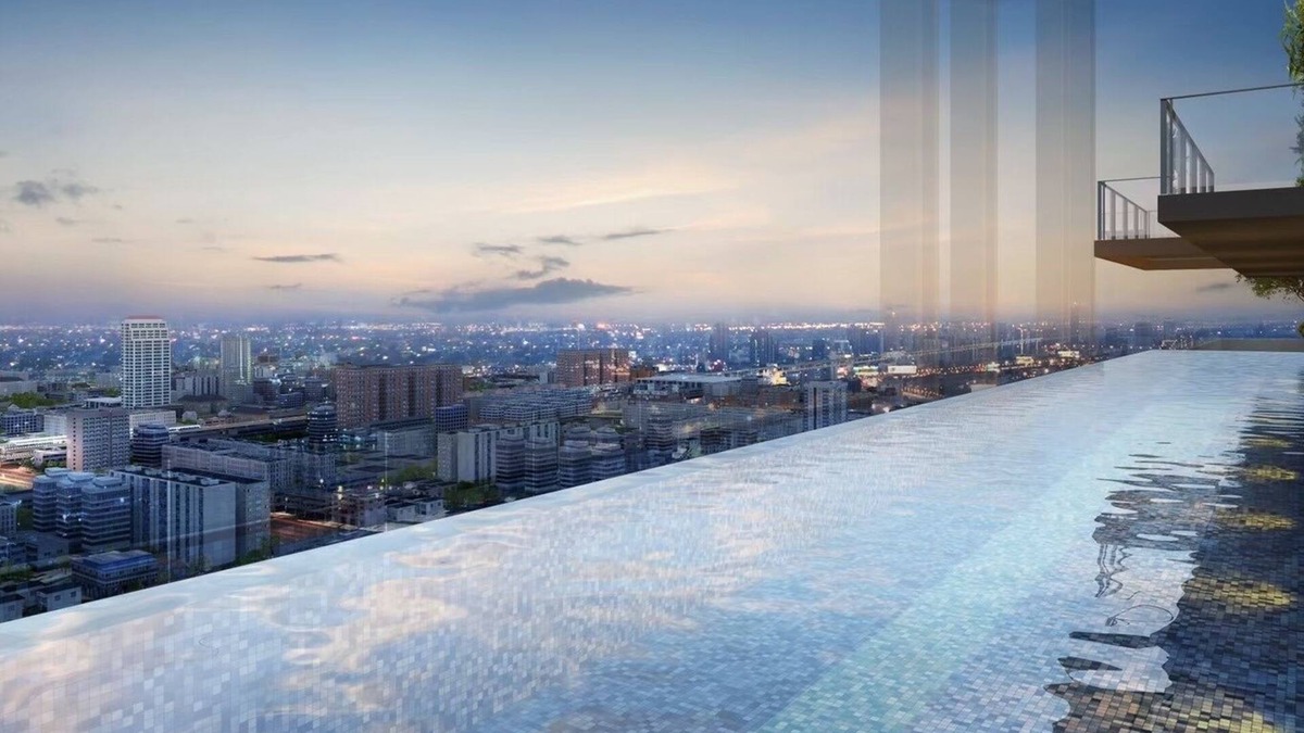 Ramkhamhaeng Condo | Rooftop pool shopping mall gym train boat bus walk 5 min wifi room top floor