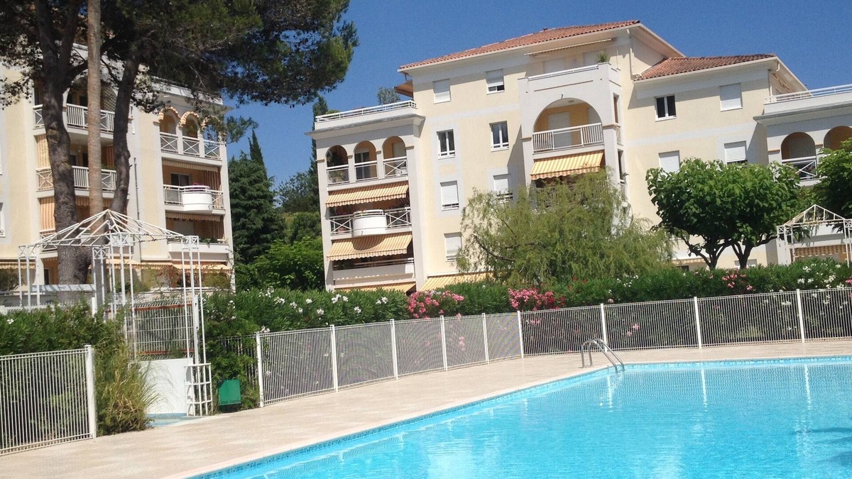 Le Cannet Apartment | "Rooftop villa"