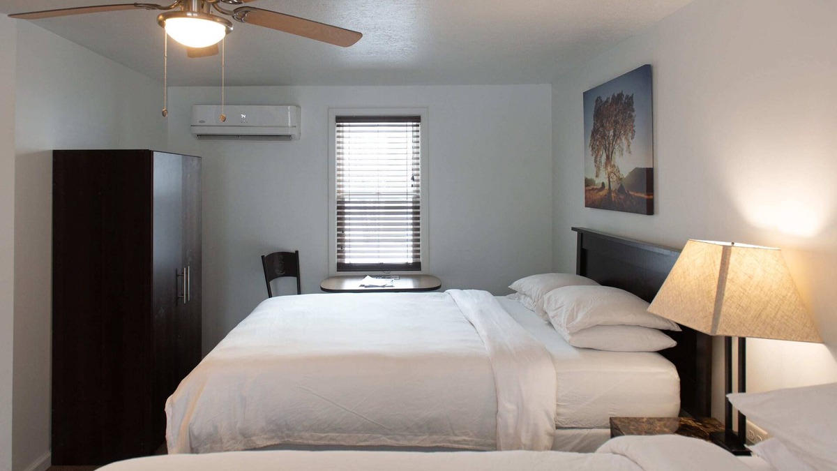 Indian River Apartment | Room 1 at Inland Lakes Motel, Indian River, MI