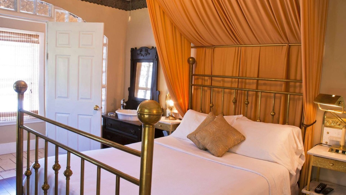 Port Albert House | Room #2 at the historic Port Albert Inn in beautiful Port Albert, Ontario!