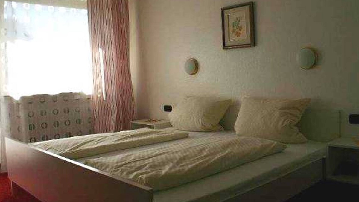 Vielbrunn House | Room 3 - Hotel Cafe Talbrick
