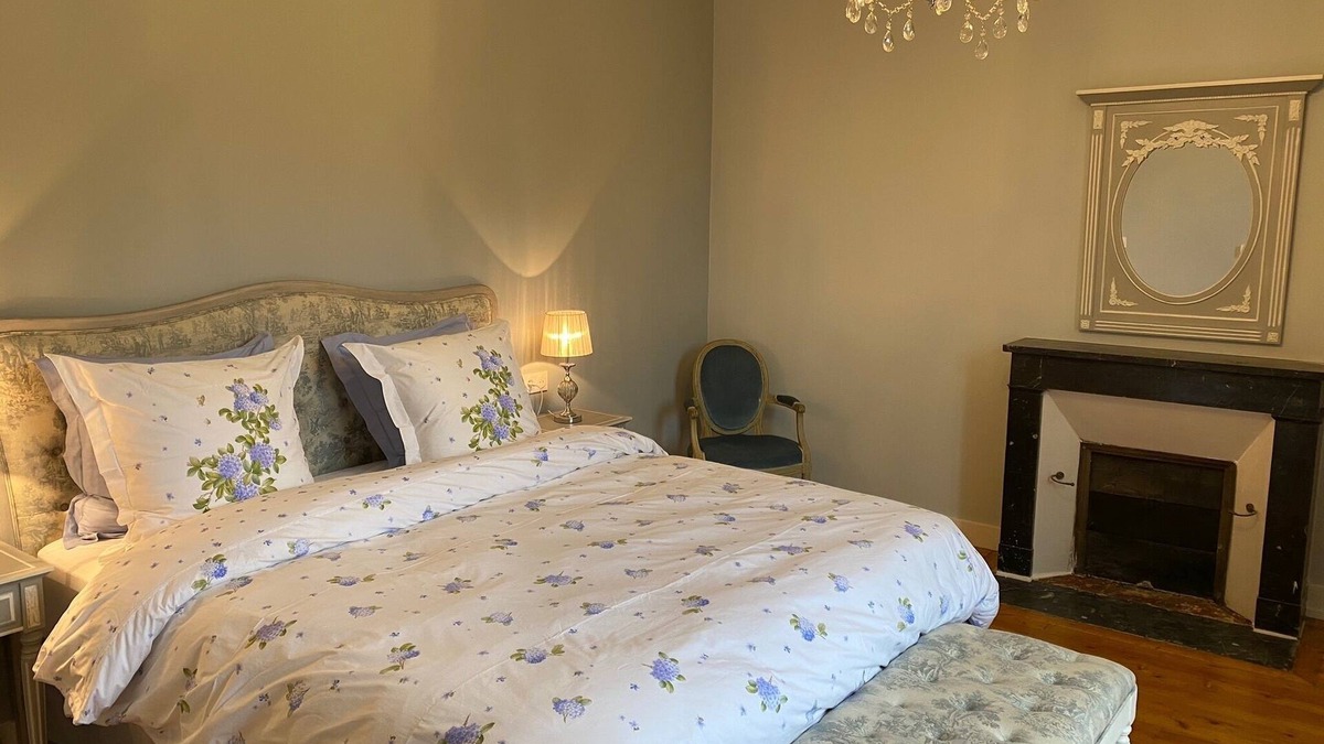 Jarze Bed & Breakfast | Room 4 double bedroom with en-suite