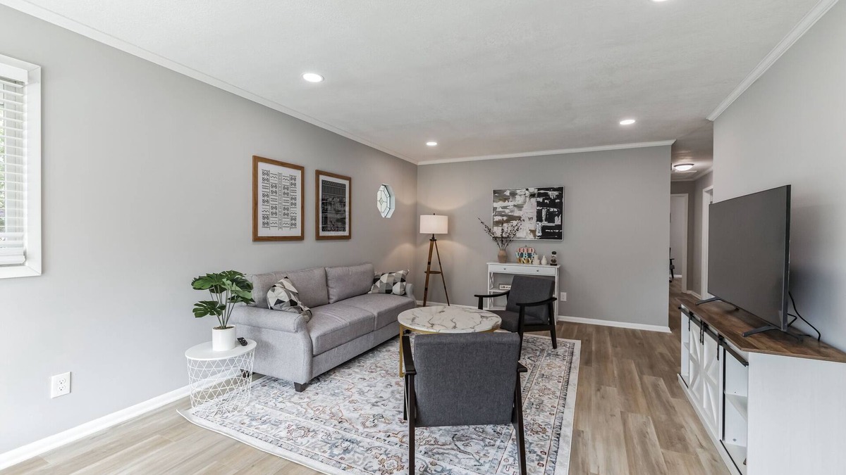 Richfield House | Room 5 in Minneapolis/10 mins to Mall of America