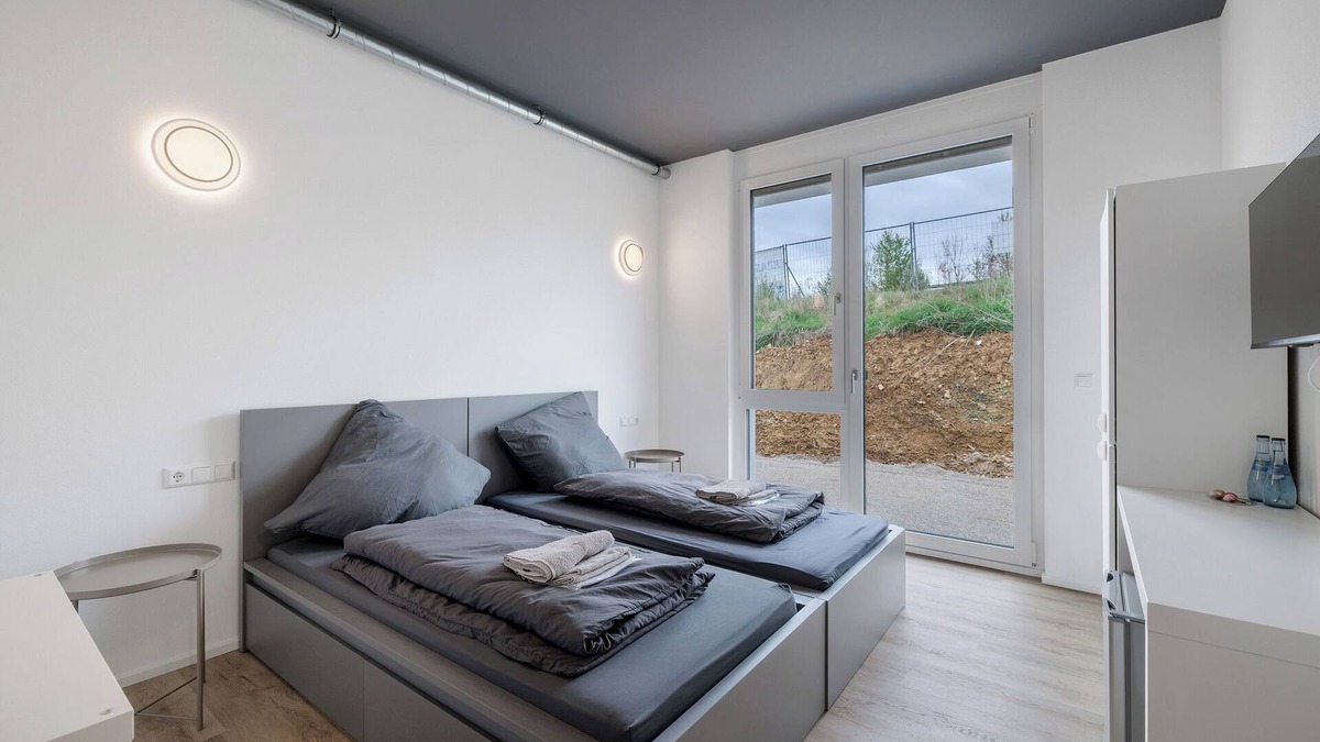Dusslingen Apartment | Room '8' with Shared Terrace and Wi-Fi
