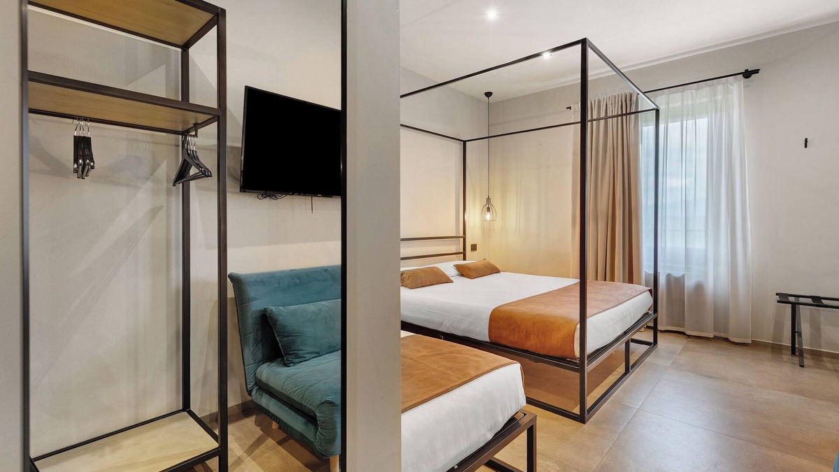 Sona Apartment | Room 'Agr Casa Pezzo Tripla 1' with Shared Pool, Wi-Fi and Air Conditioning
