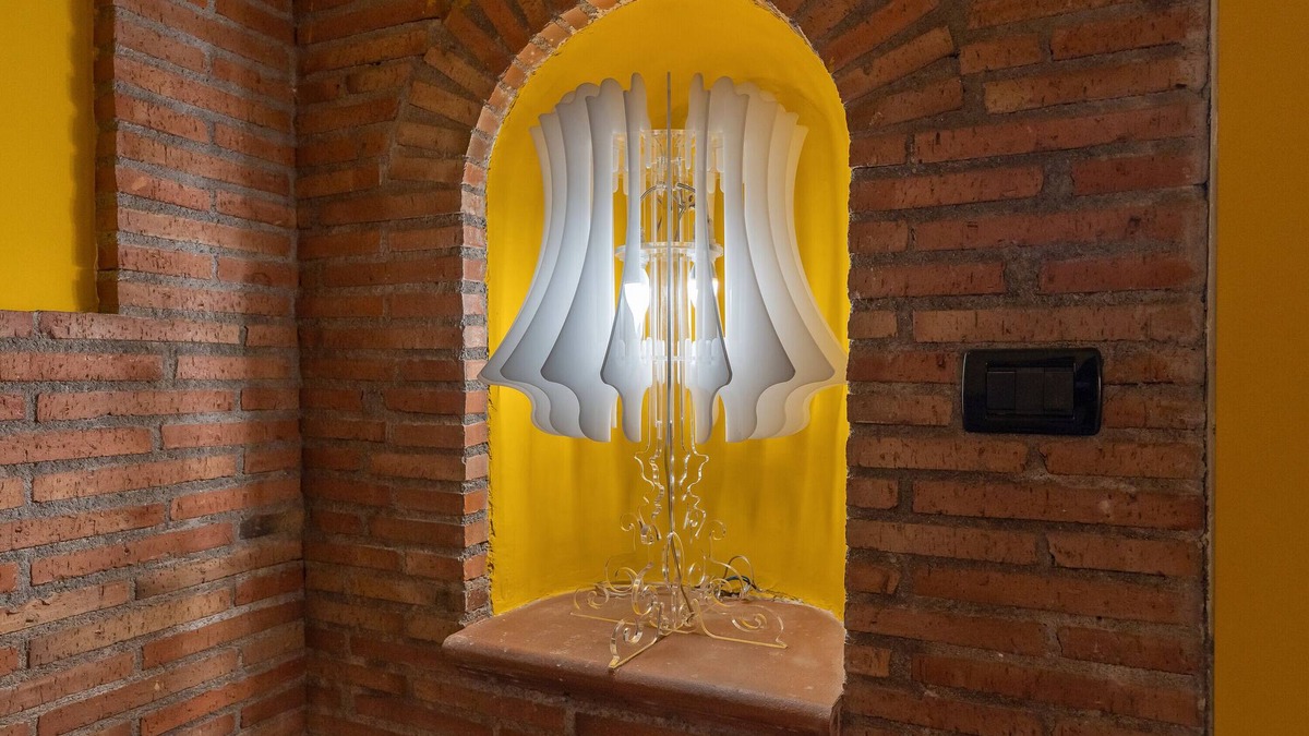 Santa Maria di Licodia Apartment | Room 'Civico 46 - Yellow' with Shared Terrace, Wi-Fi and Air Conditioning