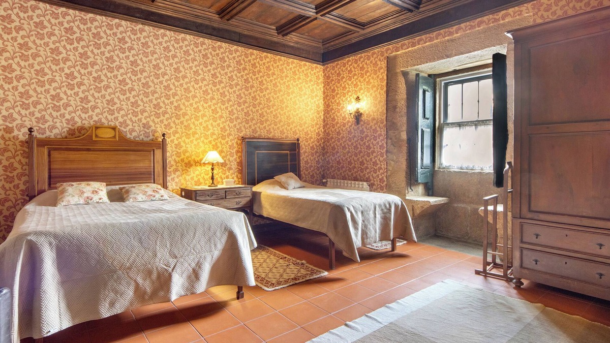 Moimenta da Beira Apartment | Room 'Deluxe Double' with Shared Garden, Balcony and Wi-Fi