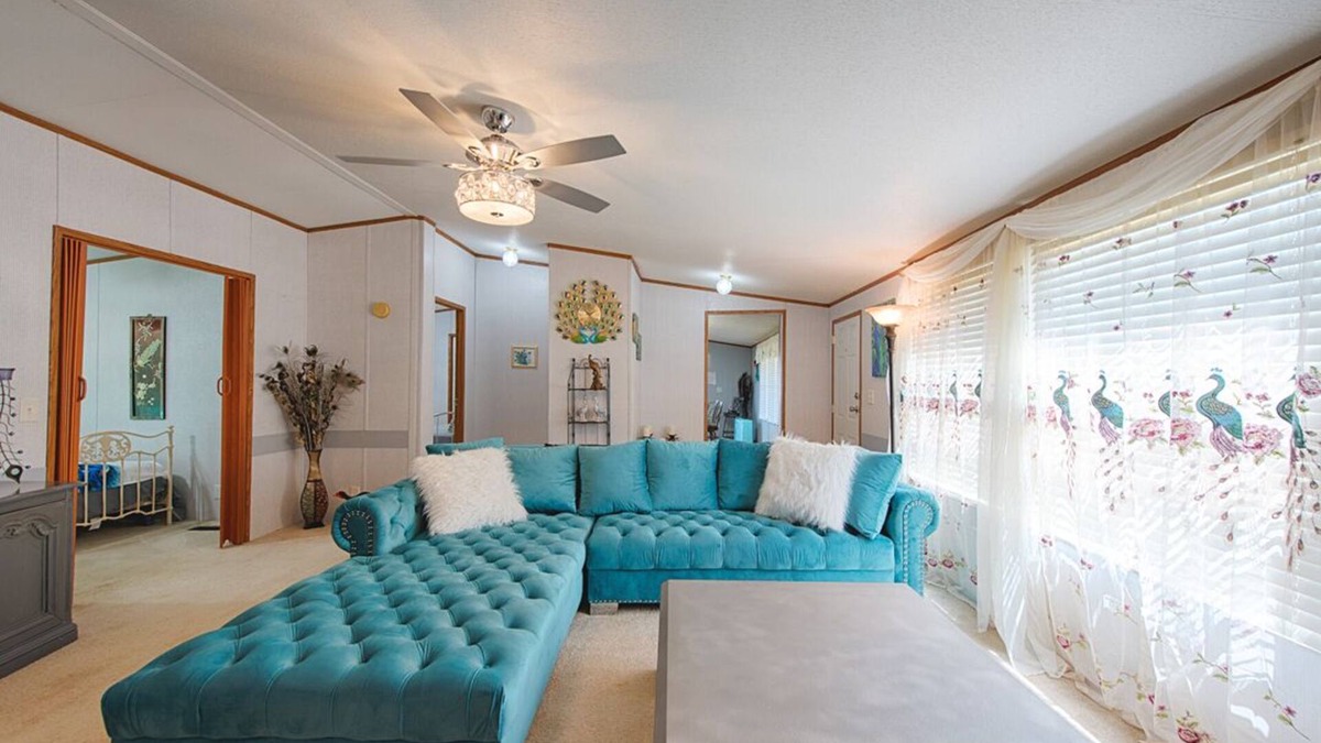 Shiner House | ROOM FOR ALL