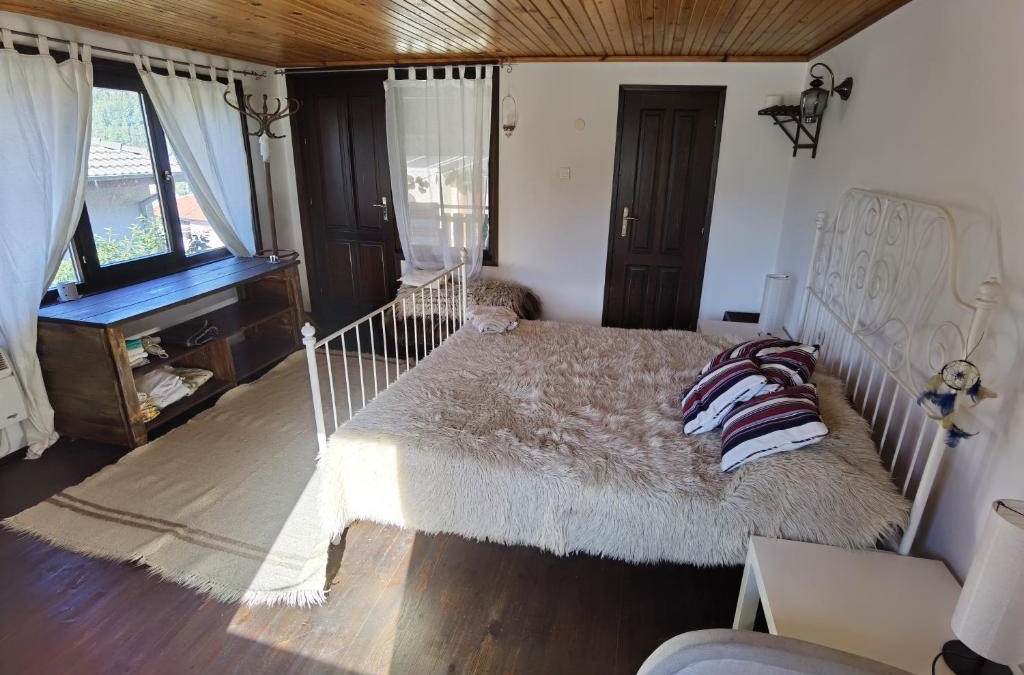 Smolyan House | Room for guests