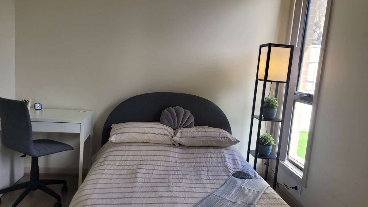 Reynella Bed & Breakfast | Room for retreat in southern suburb close to beautiful beaches and vineries n
