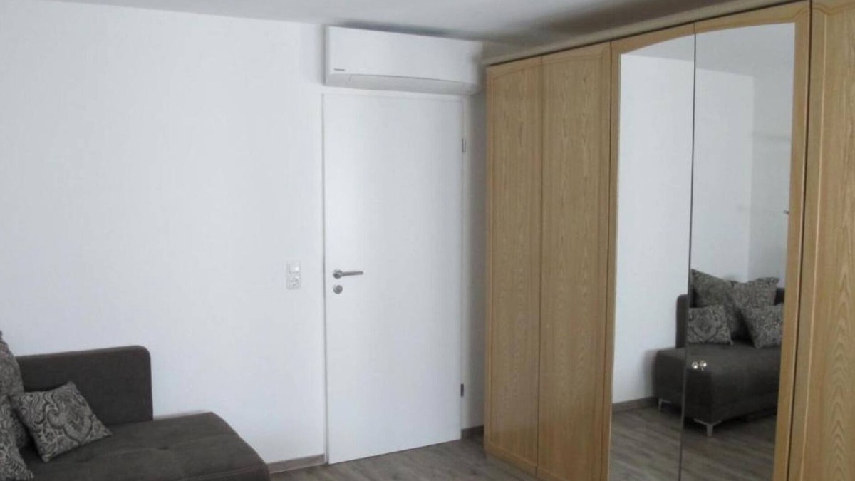 Angersbach Apartment | Room 'Gästezimmer 1 Mit Bad' with Shared Terrace, Wi-Fi and Air Conditioning