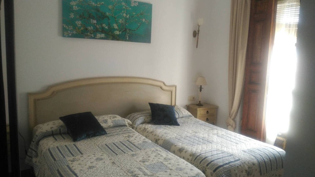 Villarrubia de Santiago Apartment | Room 'Habitación 1' with Private Pool, Wi-Fi and Air Conditioning