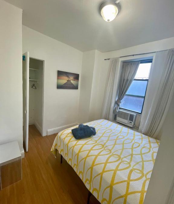 West New York House | Room in a 2 Bedrooms apt. 10 minutes to Time Square!