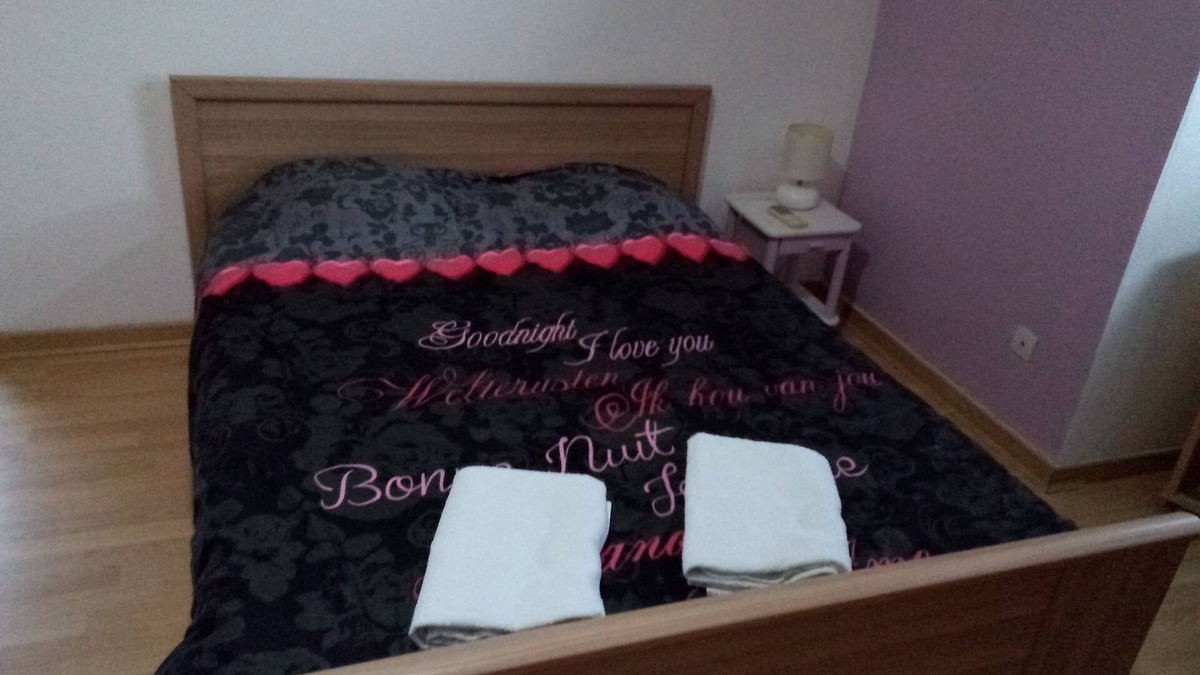 Etalondes Bed & Breakfast | Room in a detached house with terrace and garden.